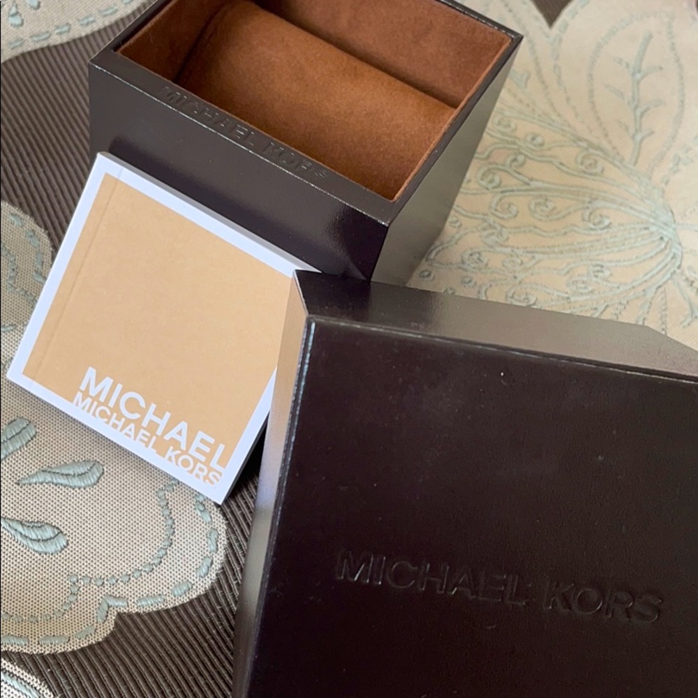 Michael Kors Watch Box